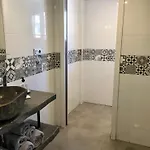 Siriana 101, 001